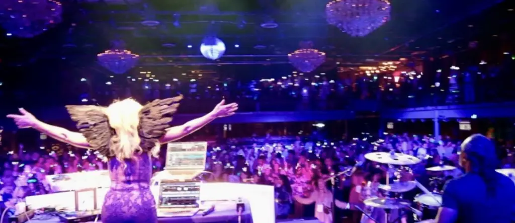 DeeJay Shelly performs with live musicians at the Fillmore in Philadelphia